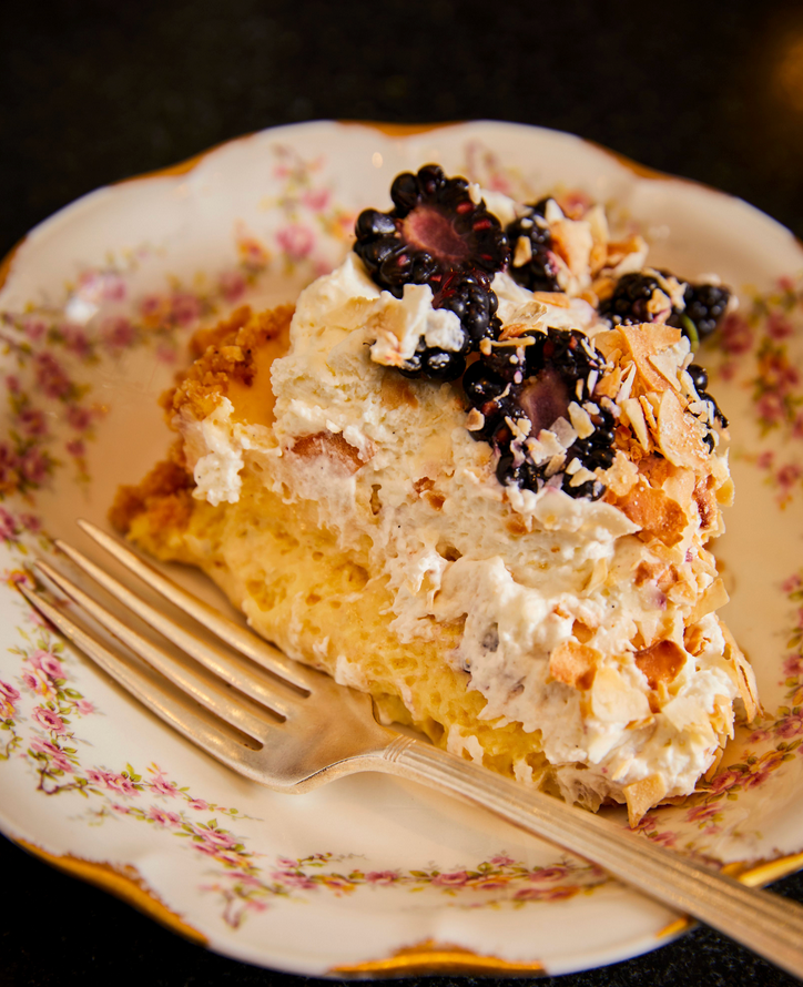 Key Lime & Blackberry Pie